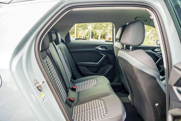 2025 Audi A1 35 TFSI S line edition GB