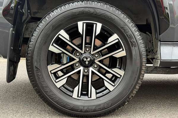 2022 Mitsubishi Pajero Sport Exceed QF