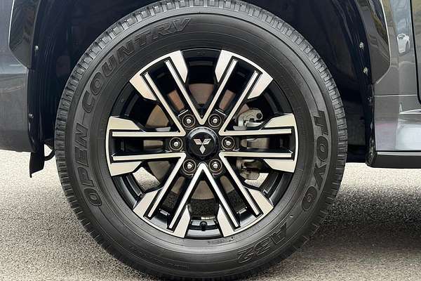 2022 Mitsubishi Pajero Sport Exceed QF