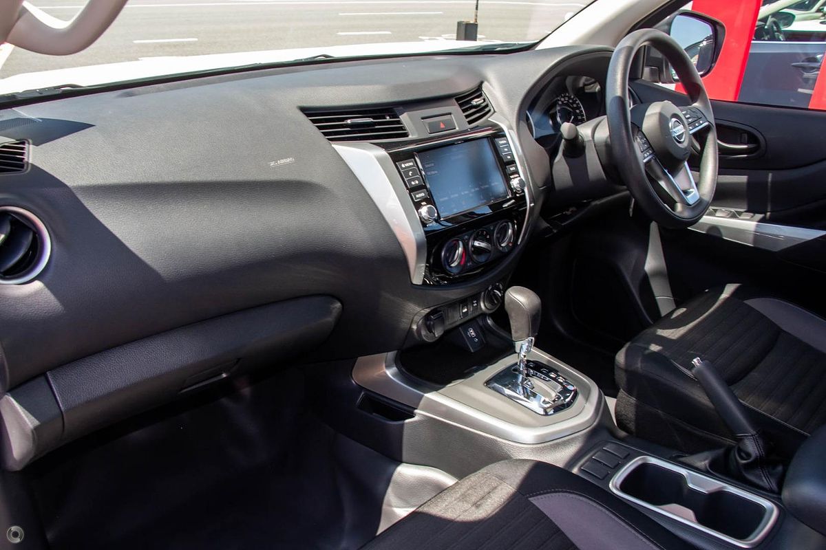 2025 Nissan Navara SL D23 4X4