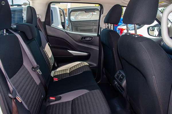 2025 Nissan Navara SL D23 4X4