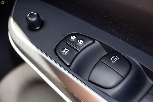 2025 Nissan Navara SL D23 4X4