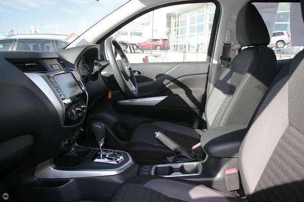 2025 Nissan Navara SL D23 4X4