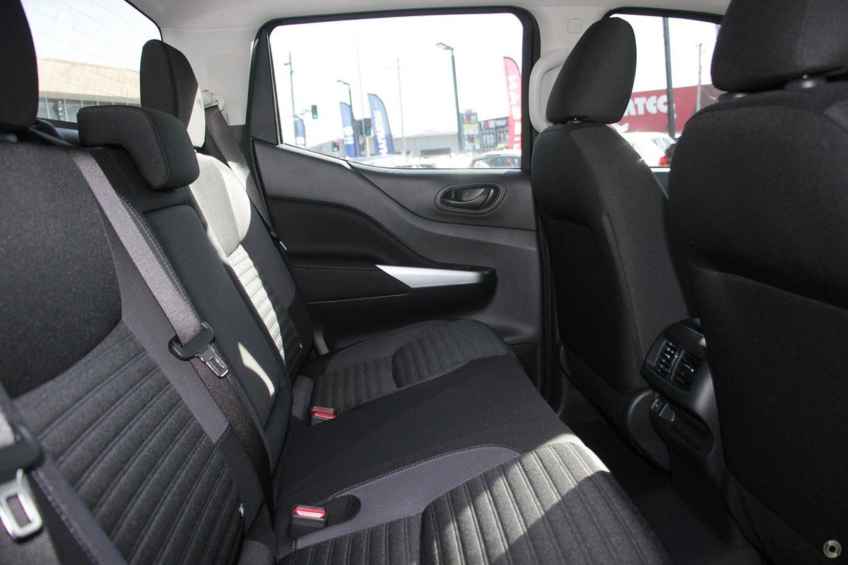 2025 Nissan Navara SL D23 4X4