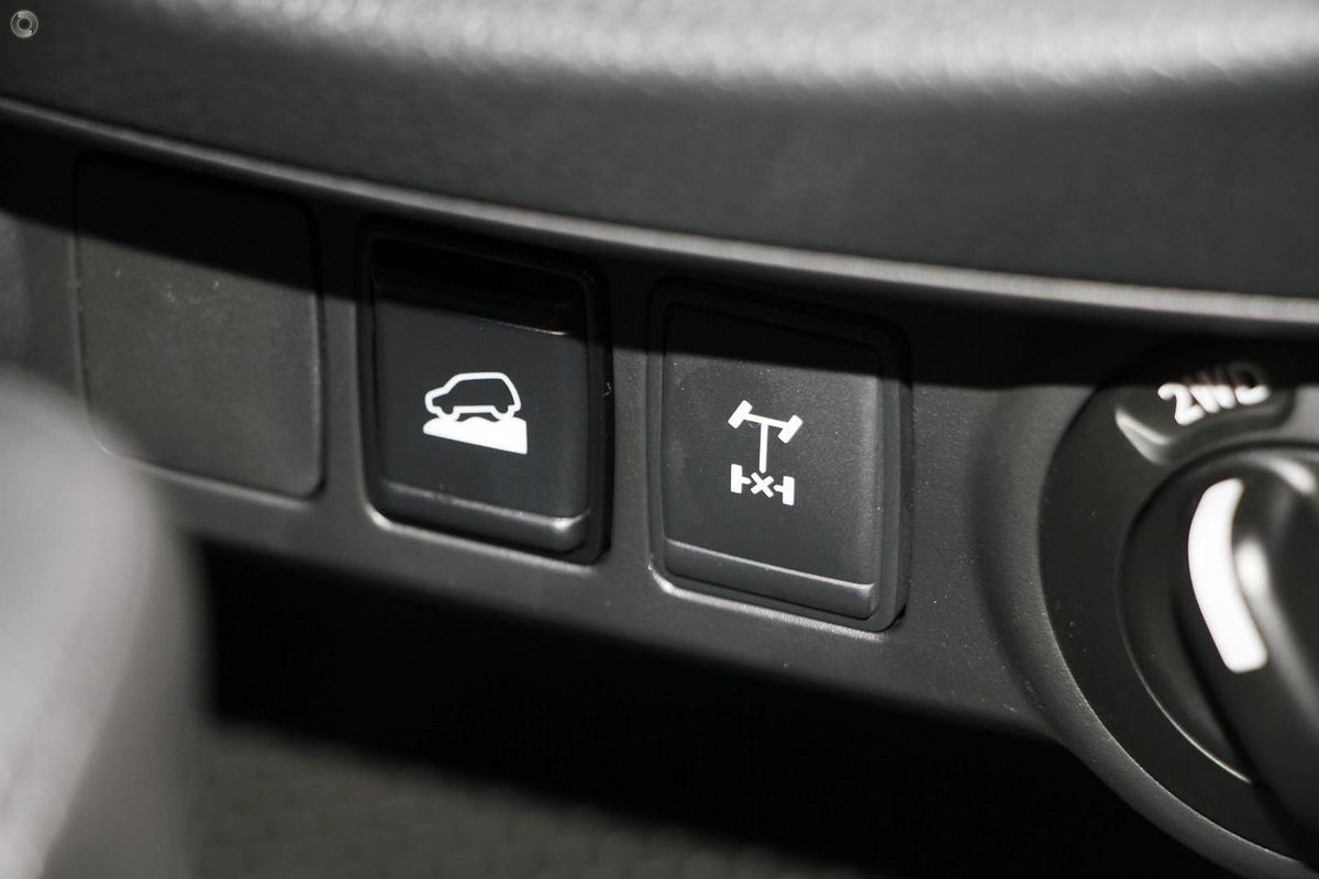 2025 Nissan Navara SL D23 4X4