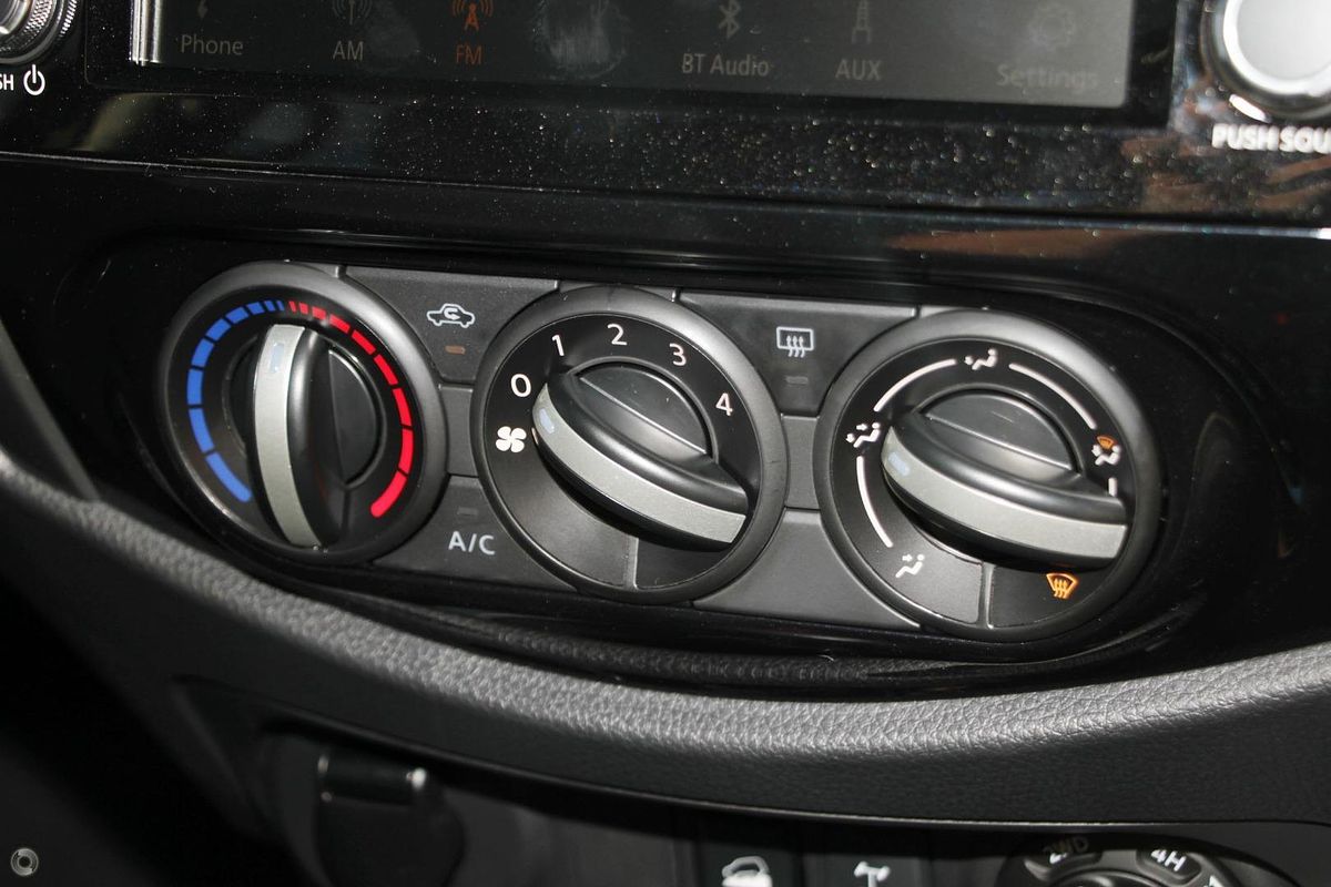 2025 Nissan Navara SL D23 4X4