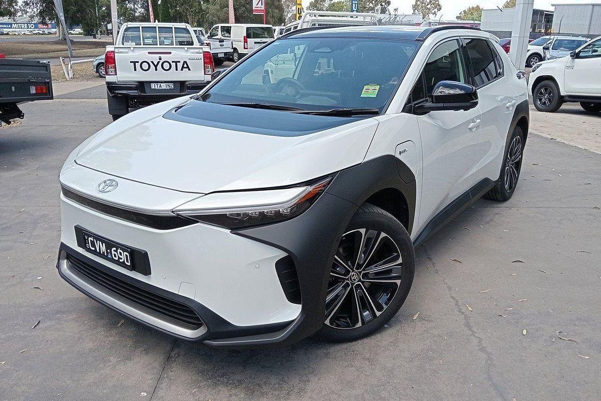 2023 Toyota bZ4X YEAM15R