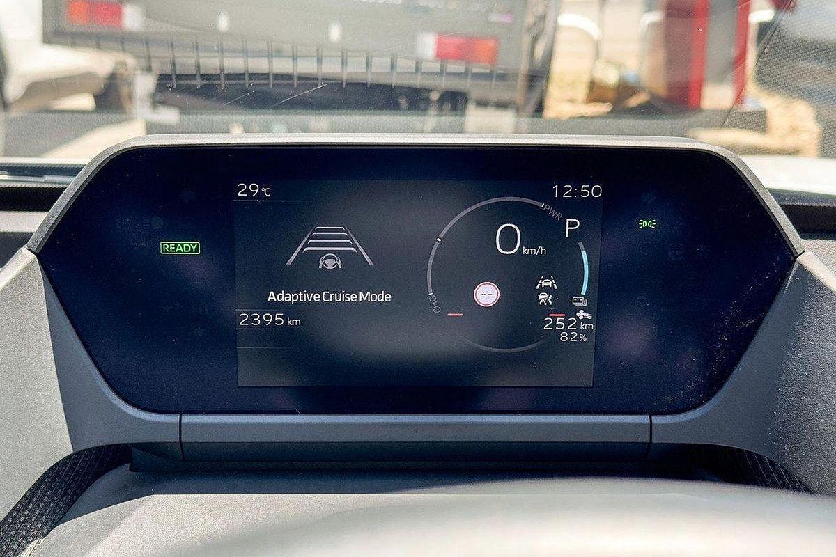 2023 Toyota bZ4X YEAM15R