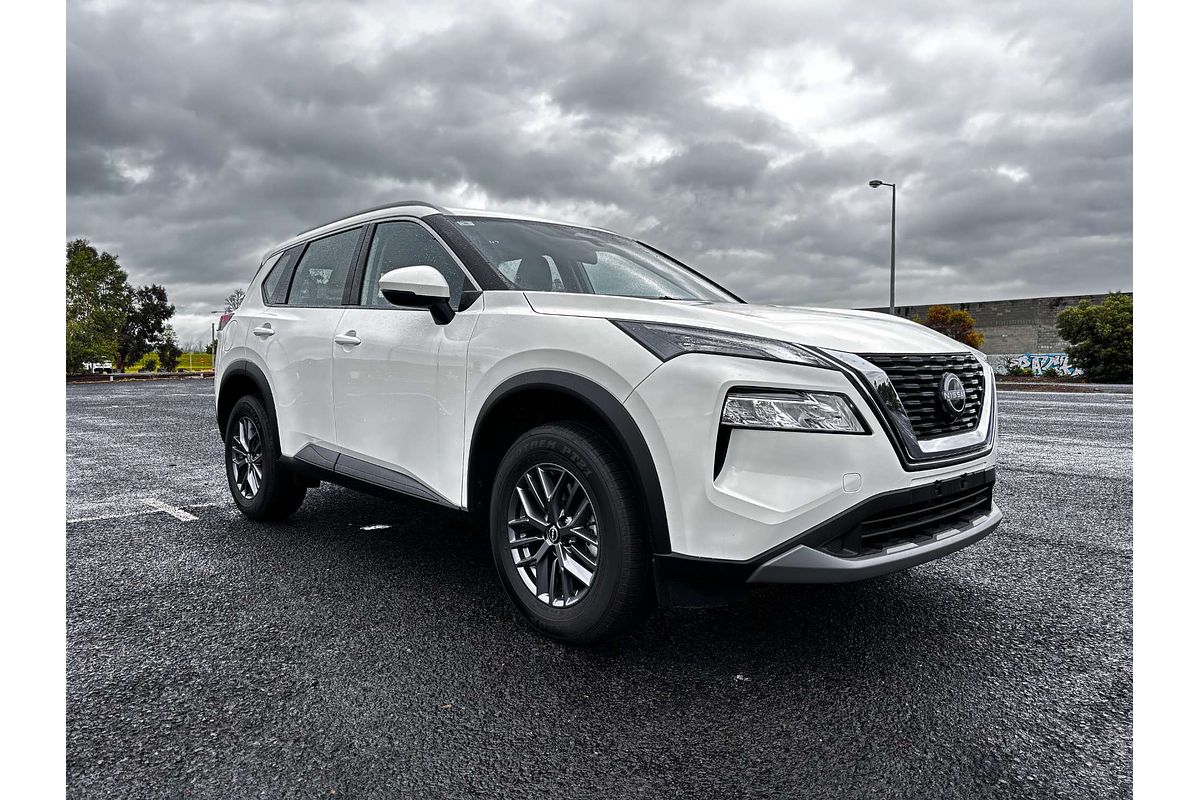 2025 Nissan X-TRAIL ST T33