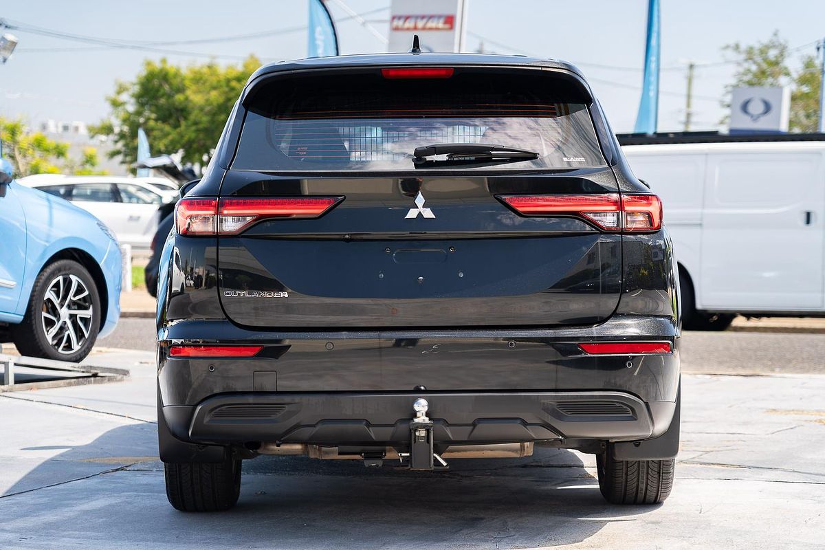 2022 Mitsubishi Outlander ES ZM