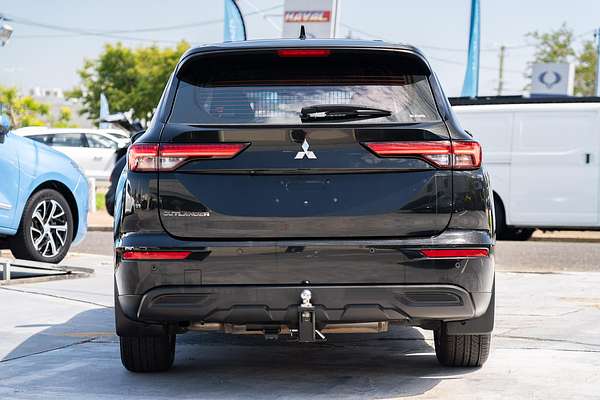 2022 Mitsubishi Outlander ES ZM