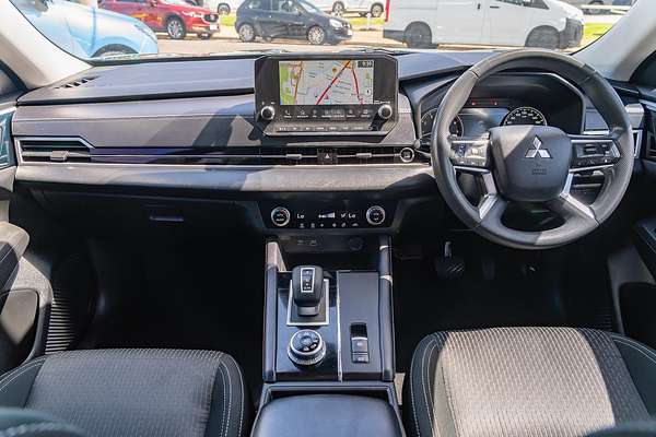 2022 Mitsubishi Outlander ES ZM