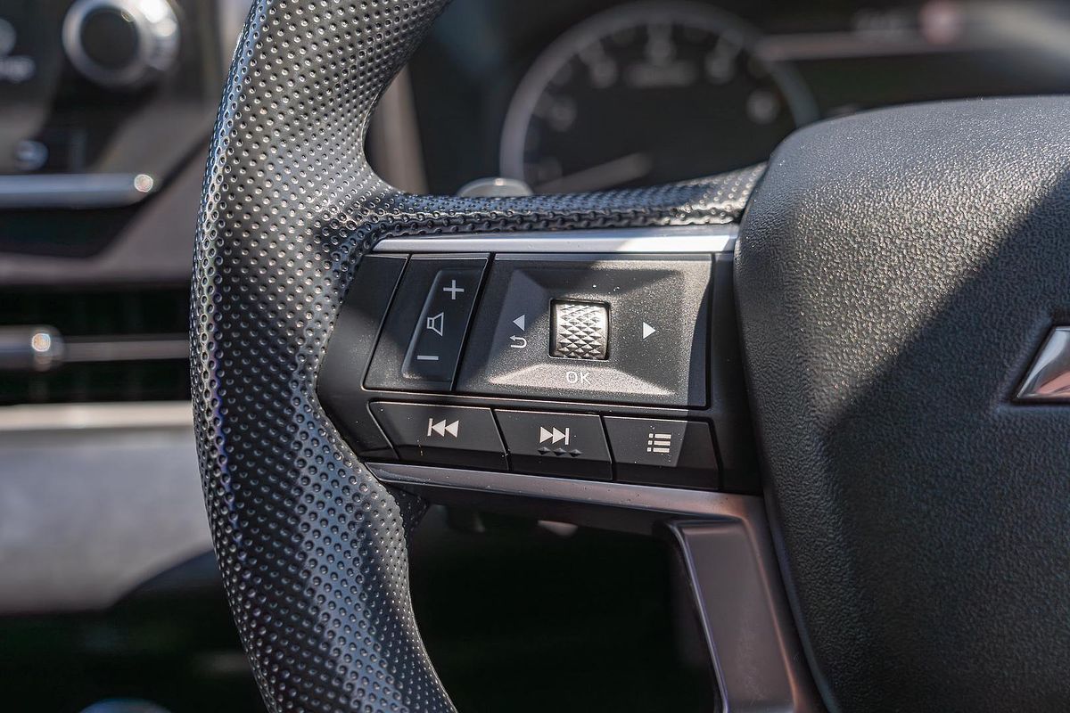 2022 Mitsubishi Outlander ES ZM