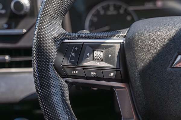 2022 Mitsubishi Outlander ES ZM