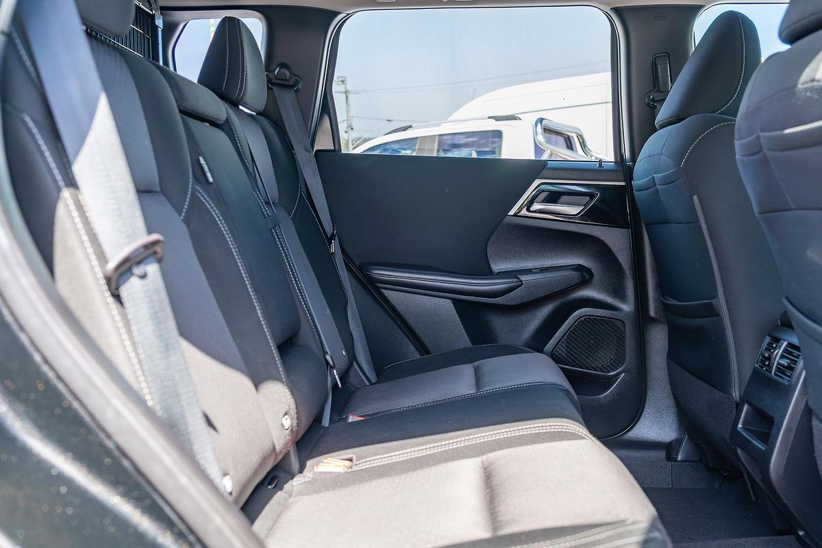 2022 Mitsubishi Outlander ES ZM