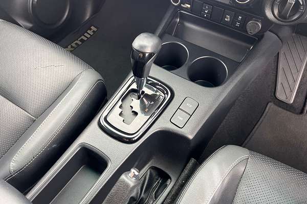 2022 Toyota Hilux Rogue GUN126R 4X4 thumb-16