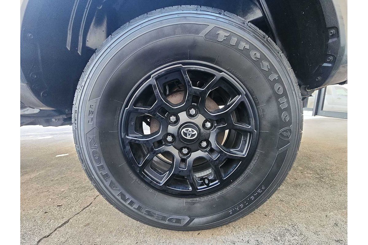 2022 Toyota Tacoma SR5