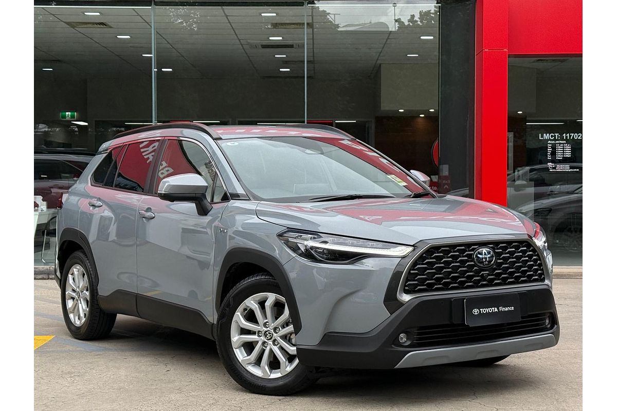 2024 Toyota Corolla Cross GXL MXGH15R