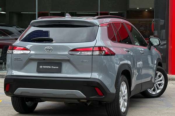 2024 Toyota Corolla Cross GXL MXGH15R