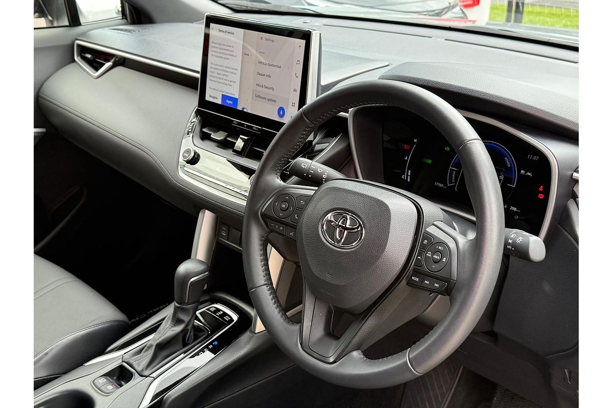 2024 Toyota Corolla Cross GXL MXGH15R