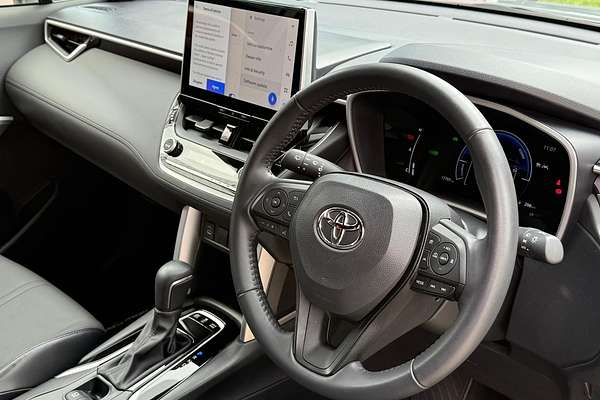 2024 Toyota Corolla Cross GXL MXGH15R