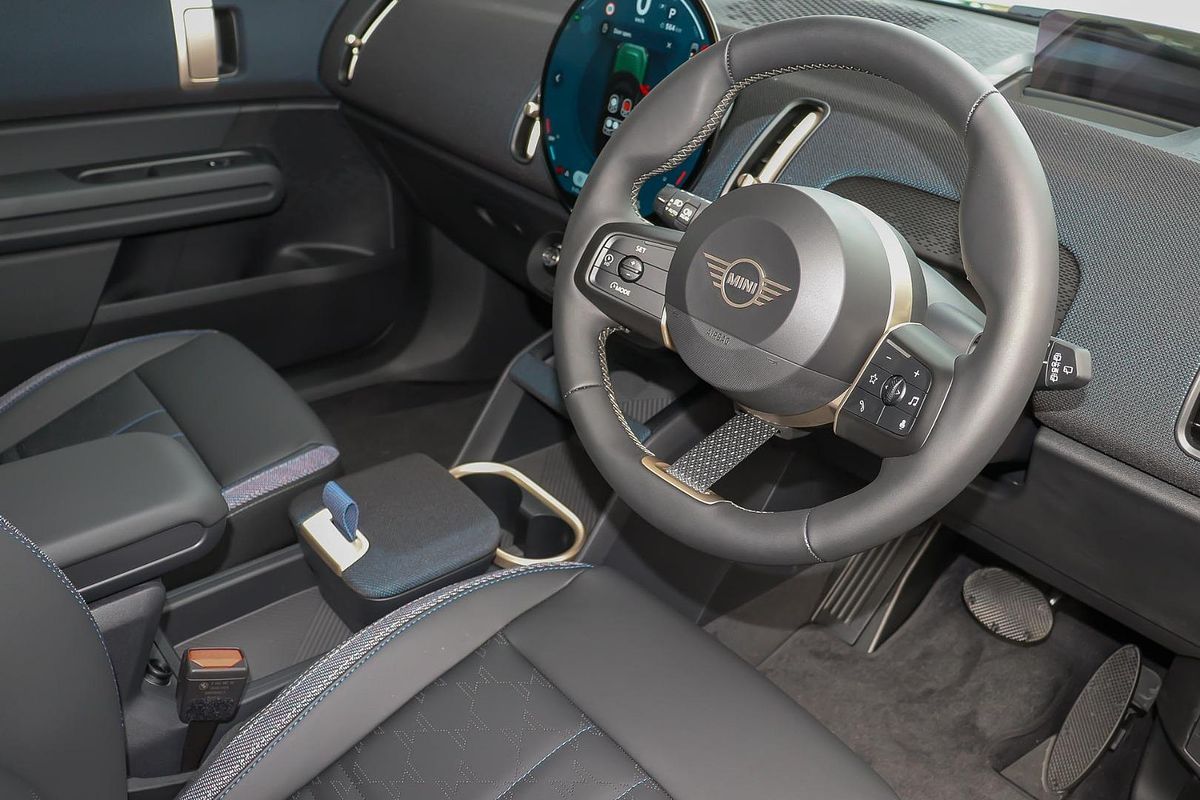 2025 MINI Countryman S Classic U25