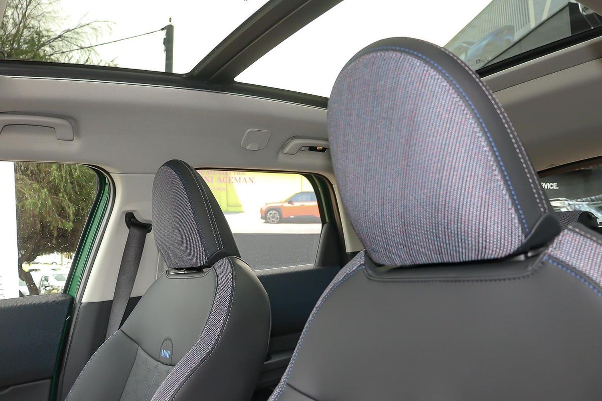 2025 MINI Countryman S Classic U25