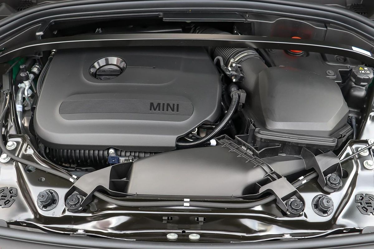 2025 MINI Countryman S Classic U25