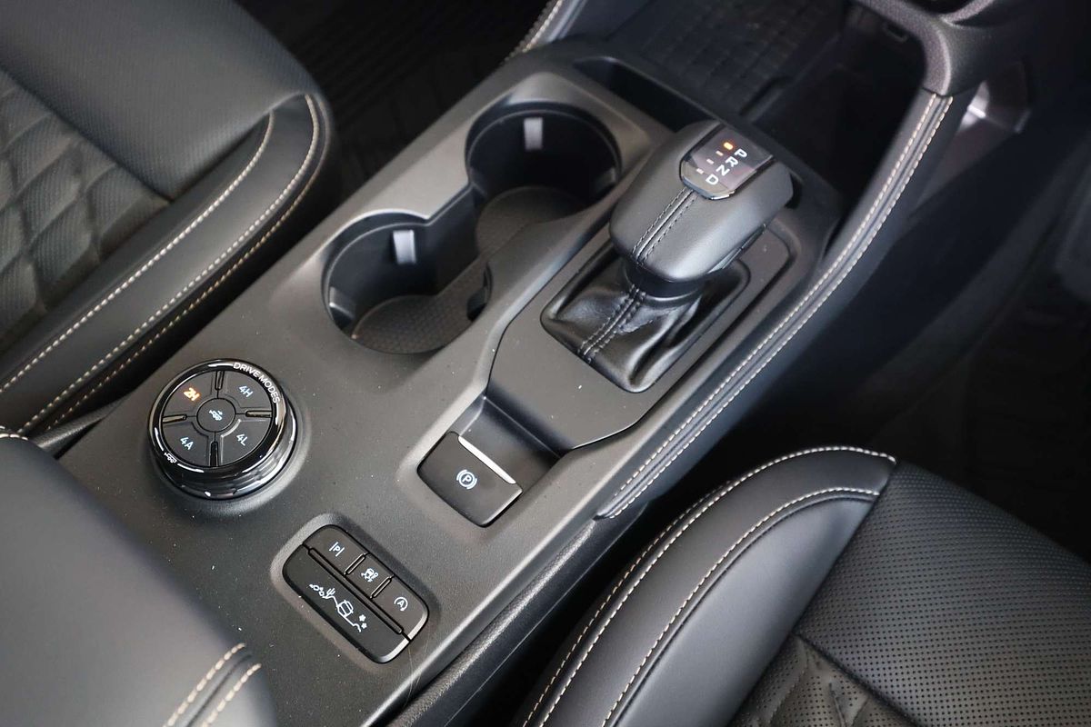 2025 Ford Everest Platinum 3.0L