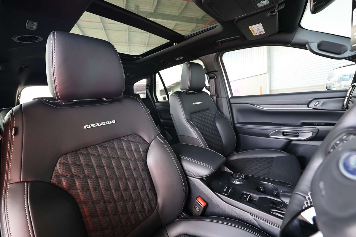 2025 Ford Everest Platinum 3.0L