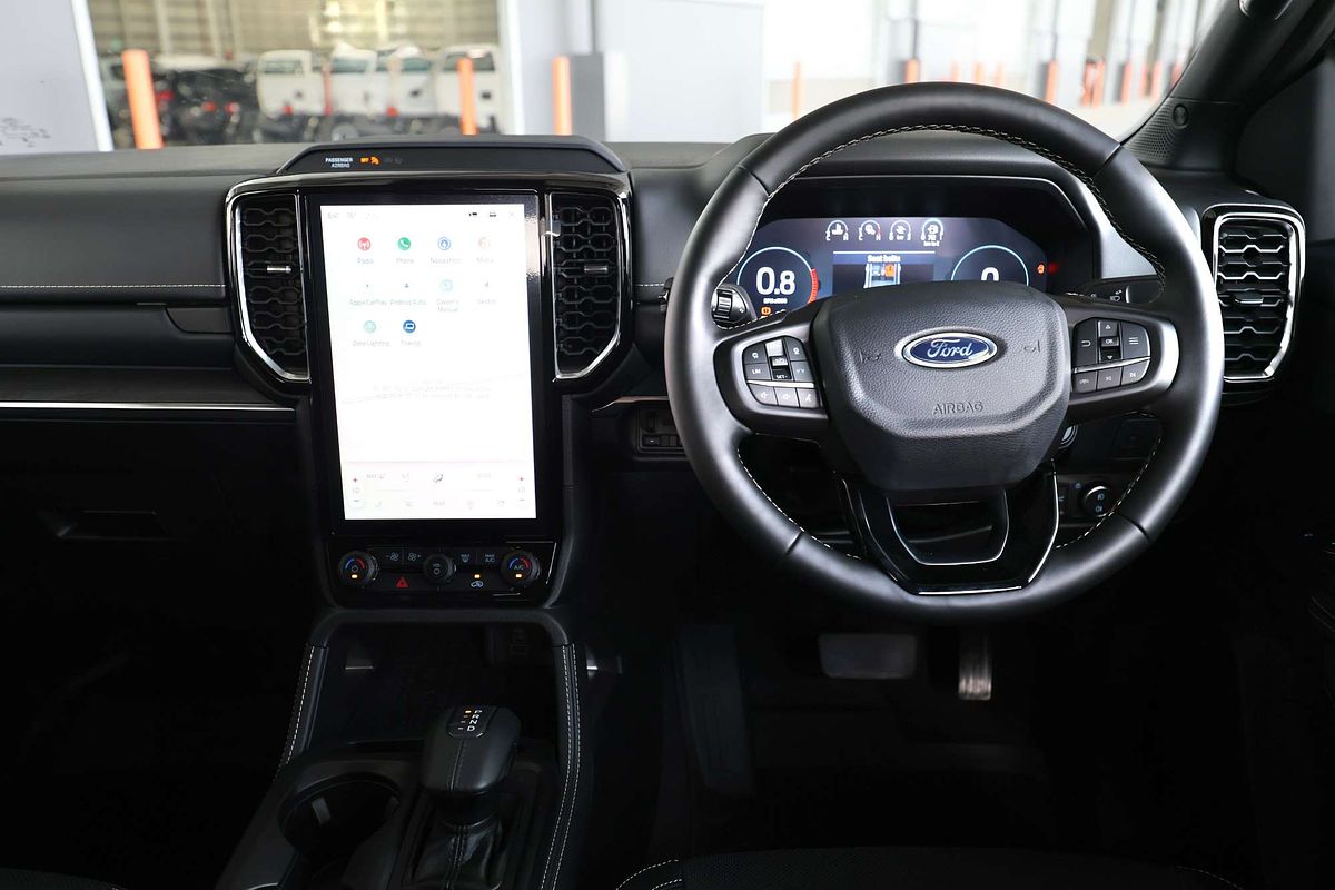 2025 Ford Everest Platinum 3.0L