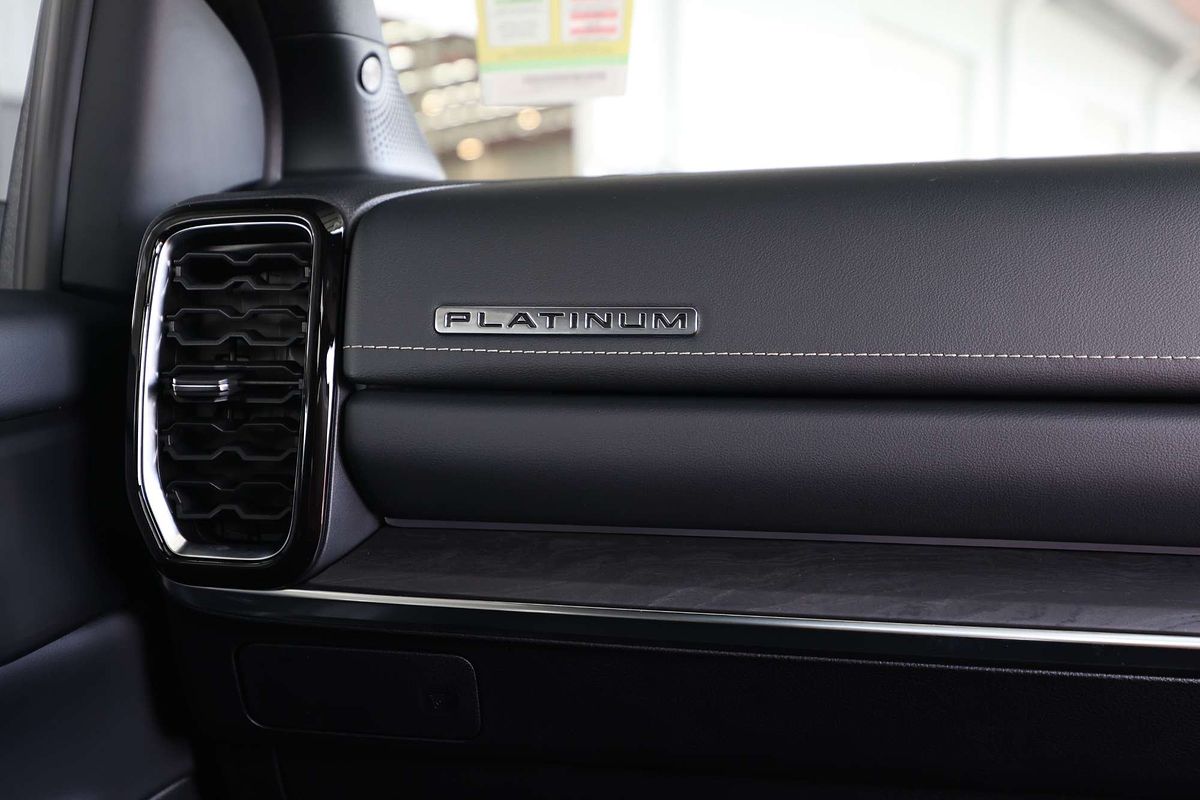 2025 Ford Everest Platinum 3.0L