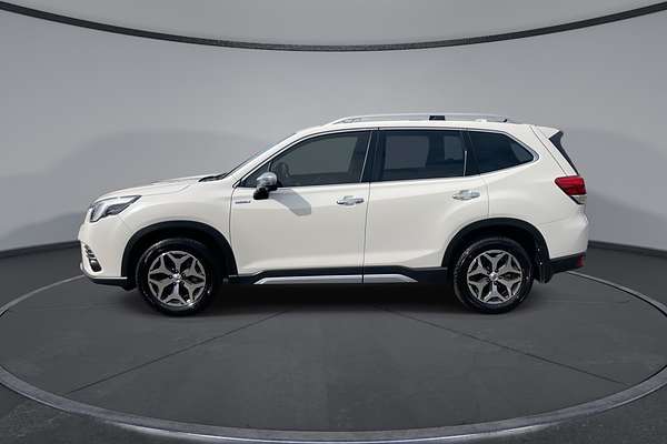 2022 Subaru Forester Hybrid L S5