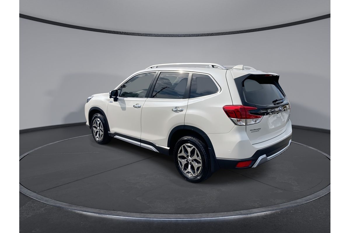 2022 Subaru Forester Hybrid L S5