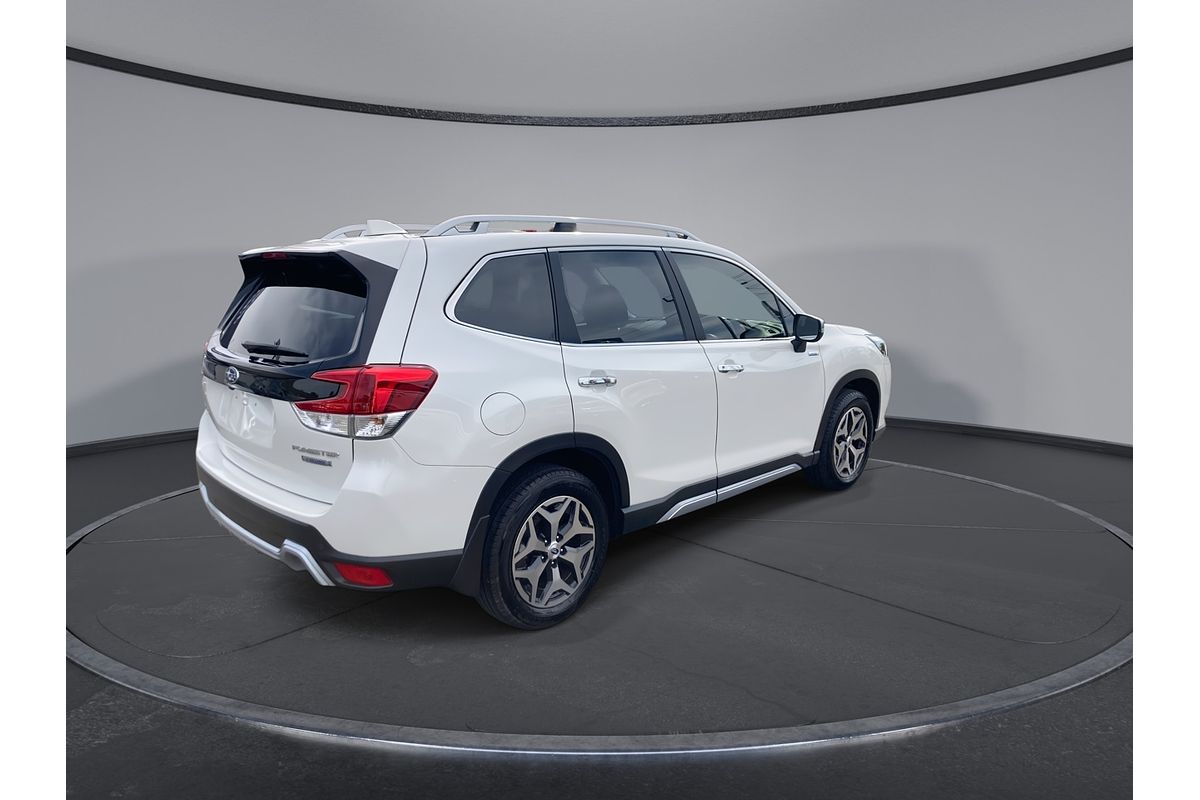 2022 Subaru Forester Hybrid L S5