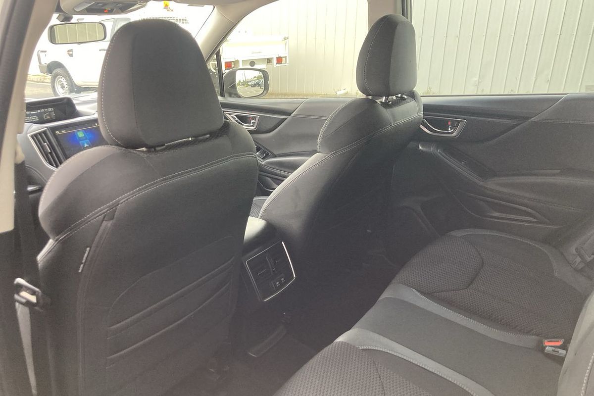 2022 Subaru Forester Hybrid L S5