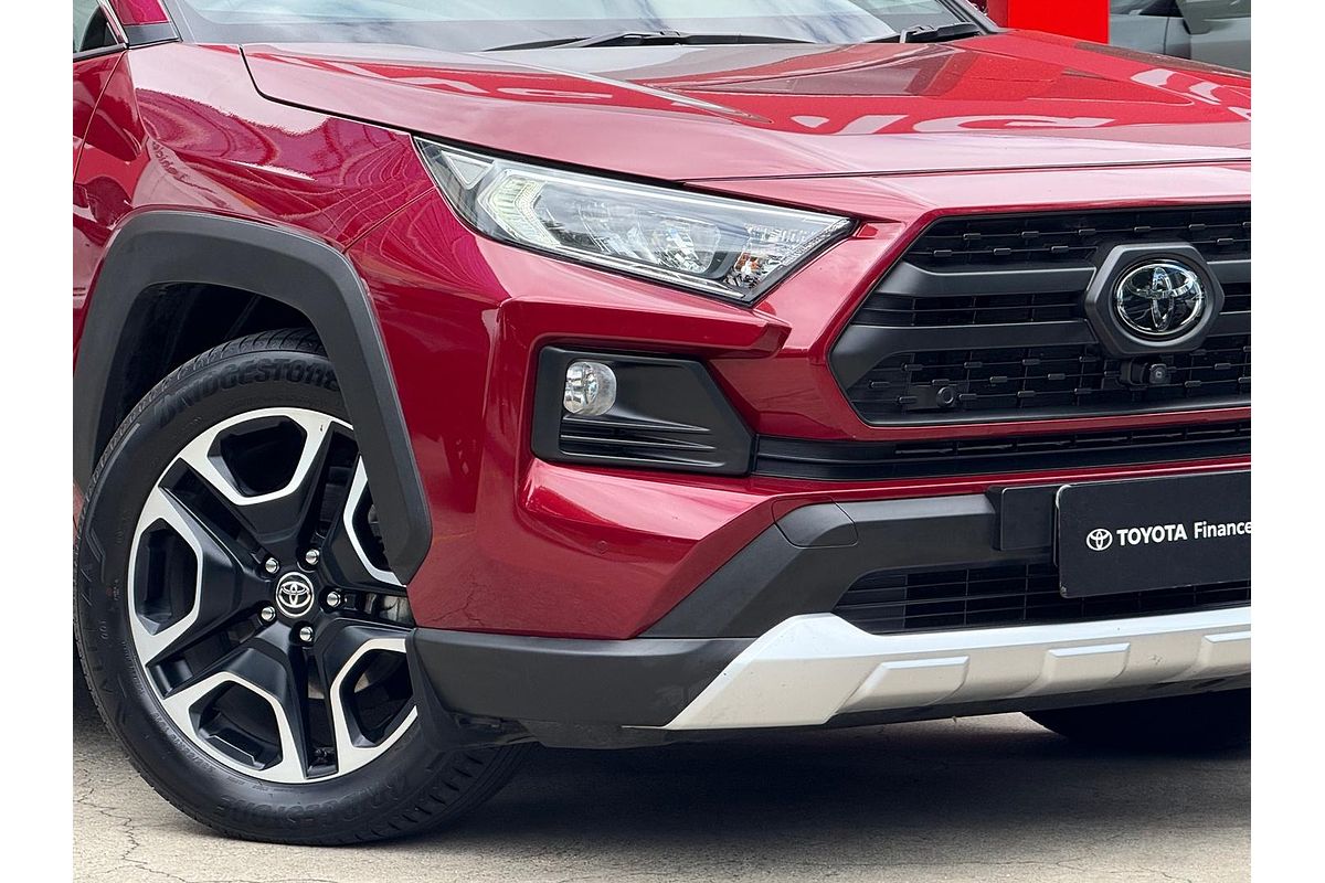 2020 Toyota RAV4 Edge AXAA54R