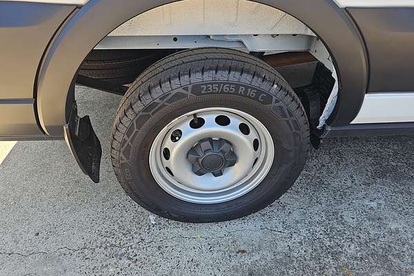 2024 Ford Transit 350L VO LWB Mid Roof