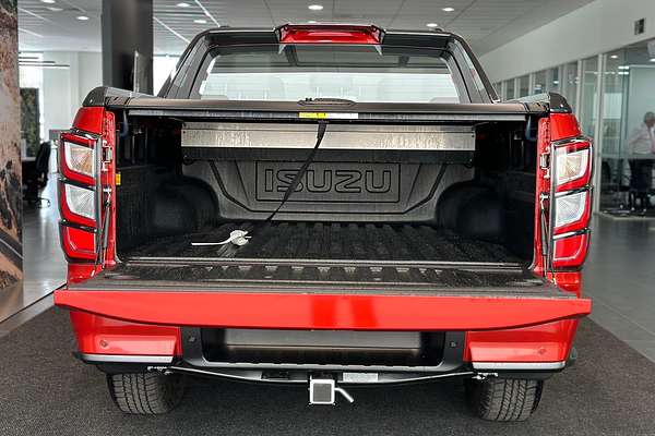 2025 Isuzu D-MAX X-TERRAIN 4X4
