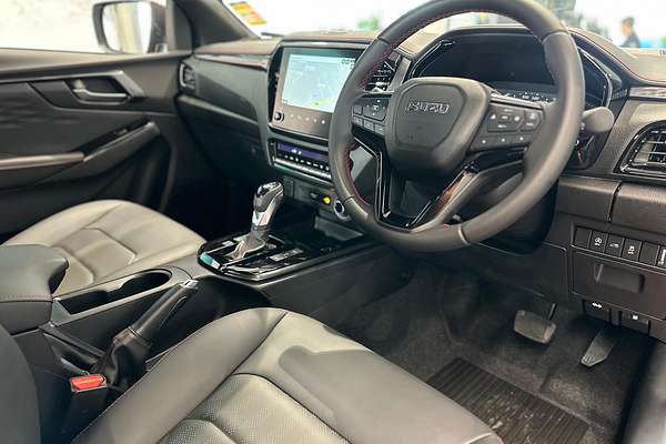 2025 Isuzu D-MAX X-TERRAIN 4X4
