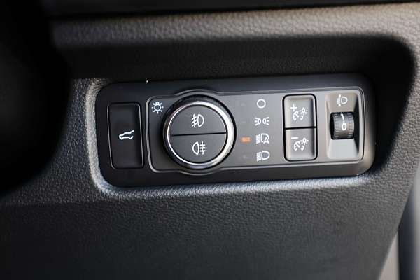 2025 Ford Everest Sport 2.0L