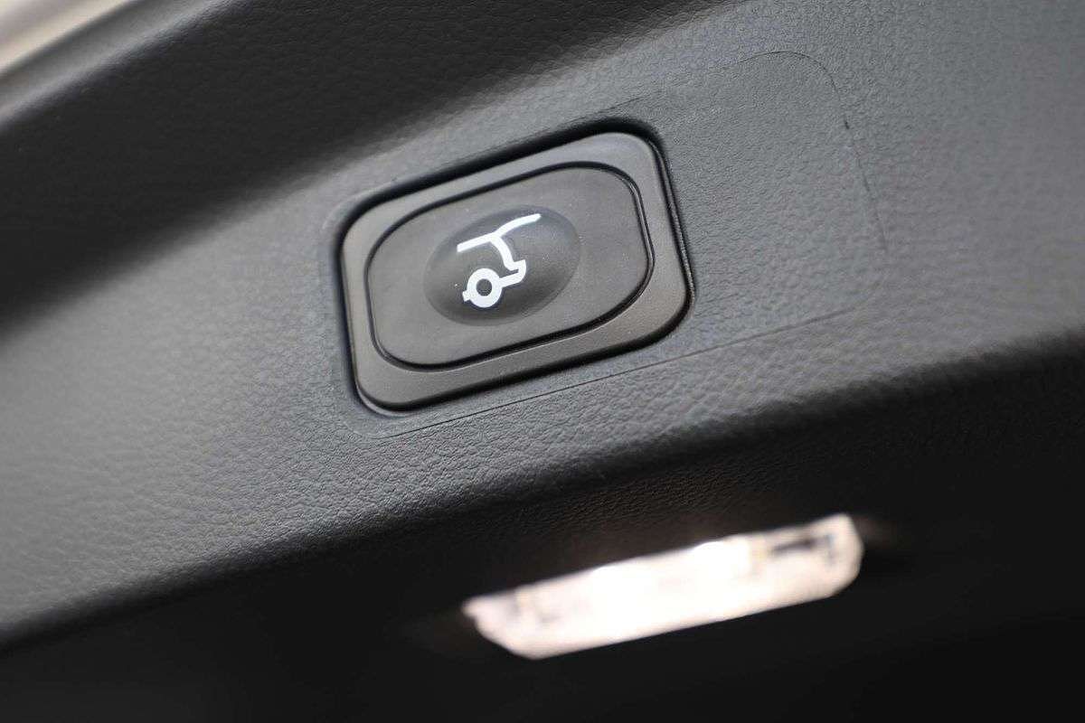 2025 Ford Everest Sport 2.0L