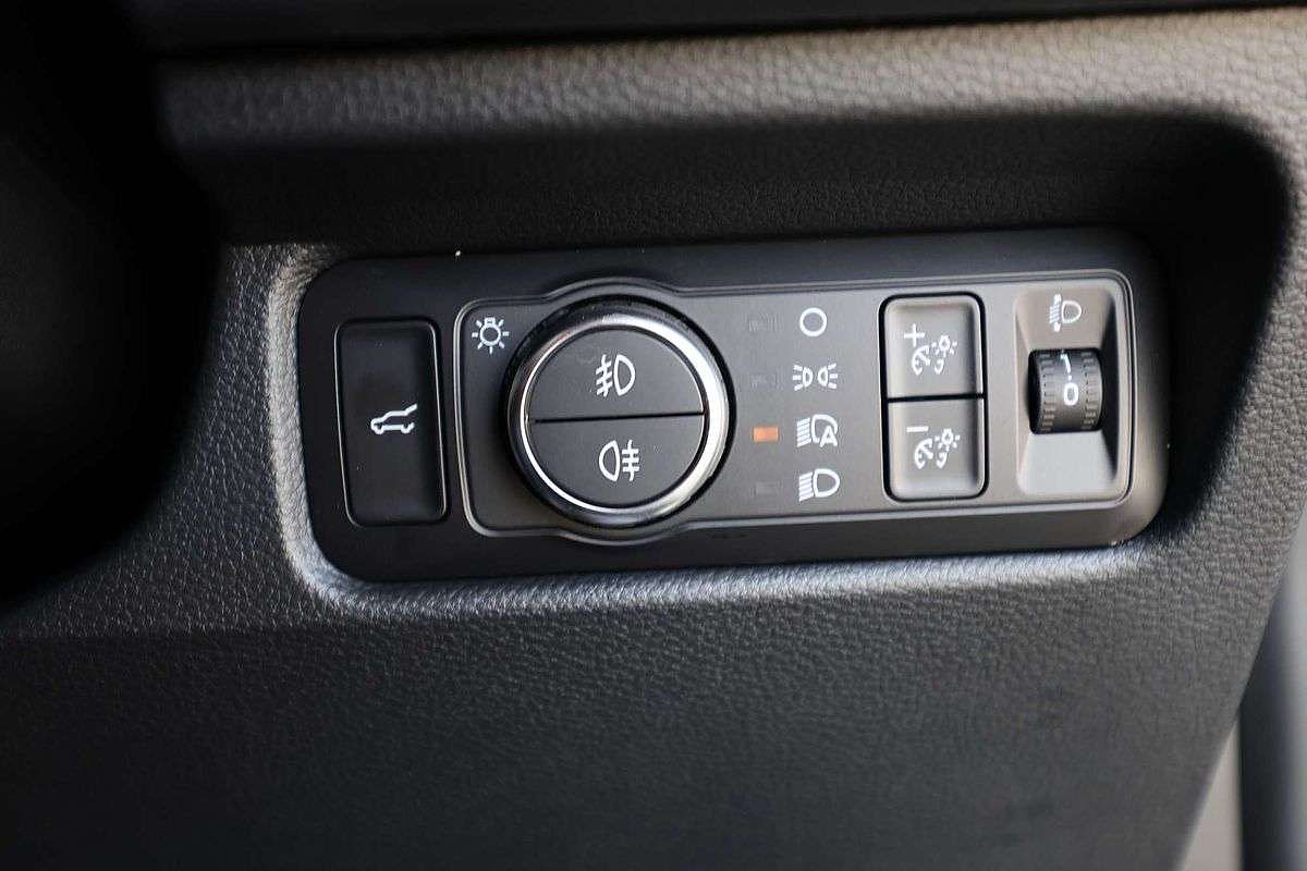 2025 Ford Everest Sport 2.0L