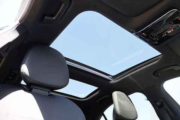 2022 Mercedes-Benz C-Class C200 W206