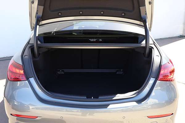 2022 Mercedes-Benz C-Class C200 W206