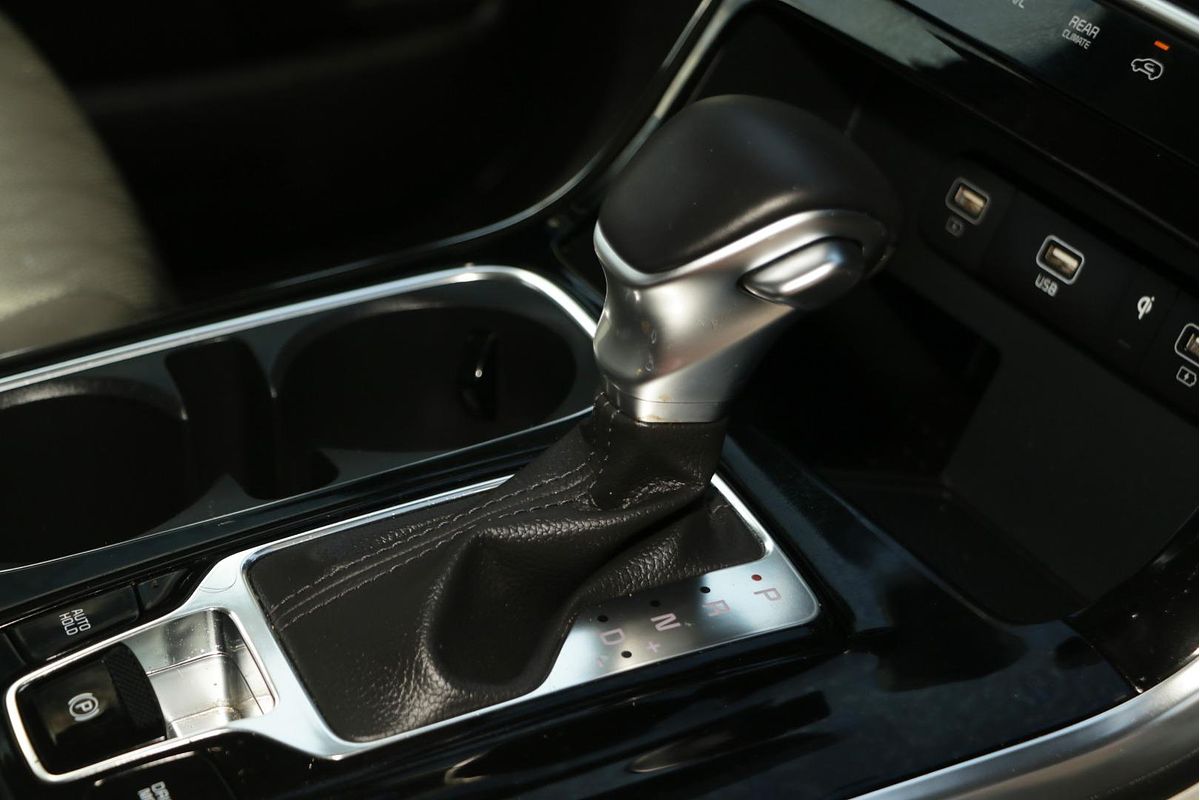 2023 Kia Carnival Special Edition KA4