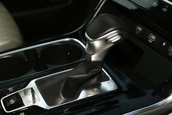 2023 Kia Carnival Special Edition KA4