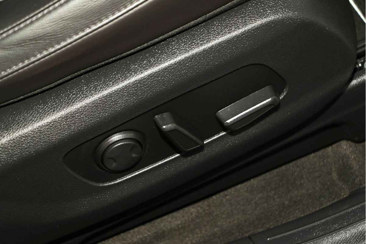 2023 Kia Carnival Special Edition KA4