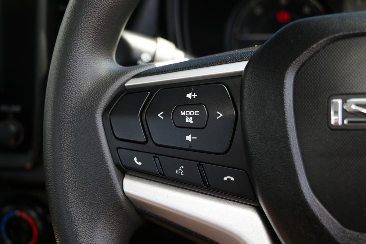 2024 Isuzu D-MAX SX High Ride Rear Wheel Drive