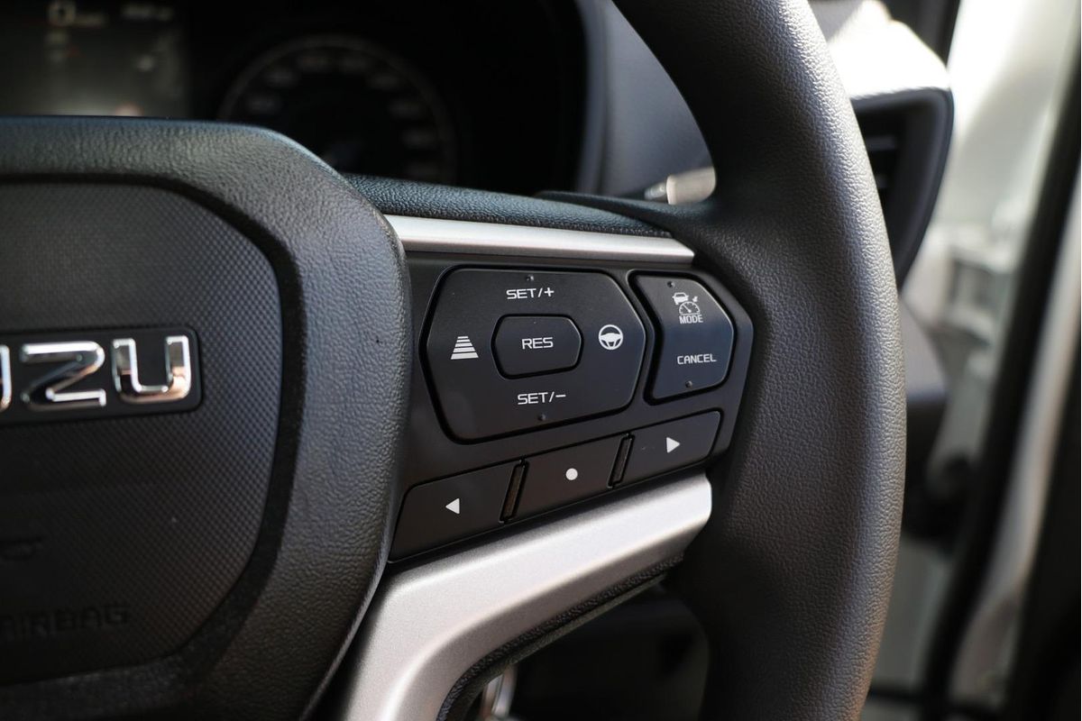 2024 Isuzu D-MAX SX High Ride Rear Wheel Drive